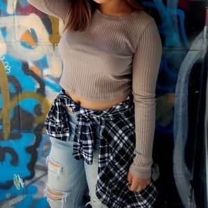 🧡3/$30 Forever 21 Crop Top in Taupe size Large